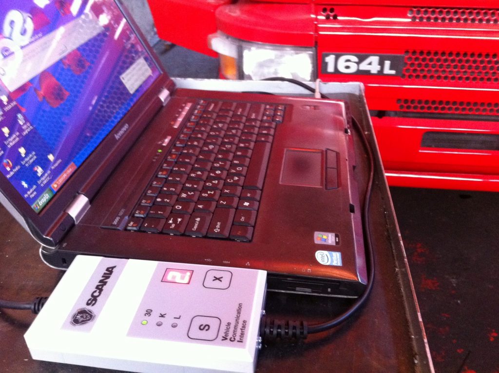 ποιότητα Ecutech Δοκιμή διαγνωστικού Scania VCI1 σε φορτηγό